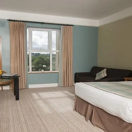 Woodlands & Leisure Centre 3* וואטרפורד