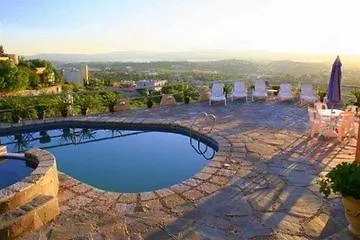 מלון Woodlands & Leisure Centre 3*