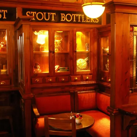 Woodlands & Leisure Centre