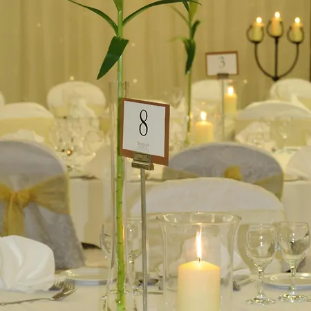 מלון Woodlands & Leisure Centre וואטרפורד