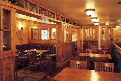 Отель Woodlands & Leisure Centre Вотафорд