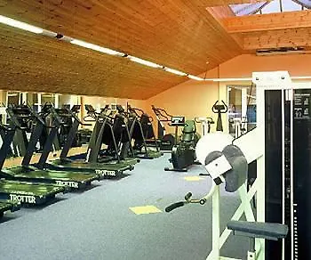 Woodlands & Leisure Centre