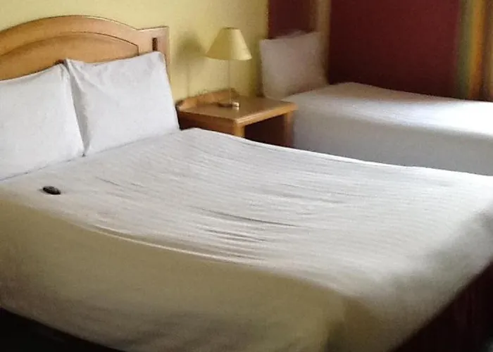 Hotel Woodlands Hotel&leisure Centre 3*