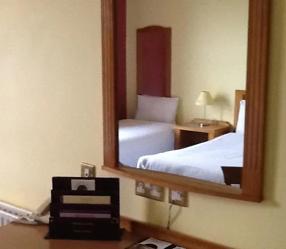 Hotel Woodlands Hotel&leisure Centre 3*